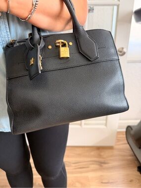 Louis Vuitton City Steamer PM – Noir Black Taurillon Leather Made in Italy